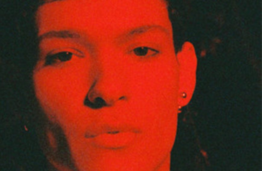 Song Review: ‘Red Light’ by Omar Rudberg