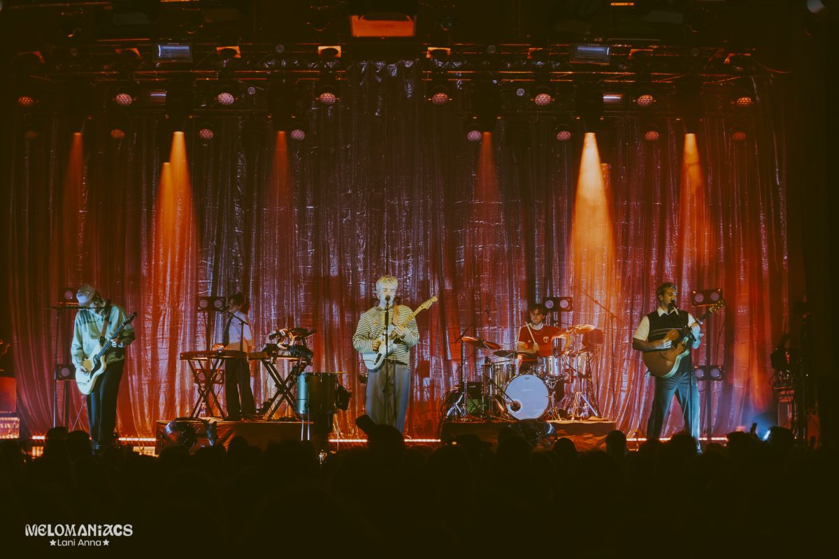 Good Neighbours Treating Amsterdam to Some Feel-Good Indie Music