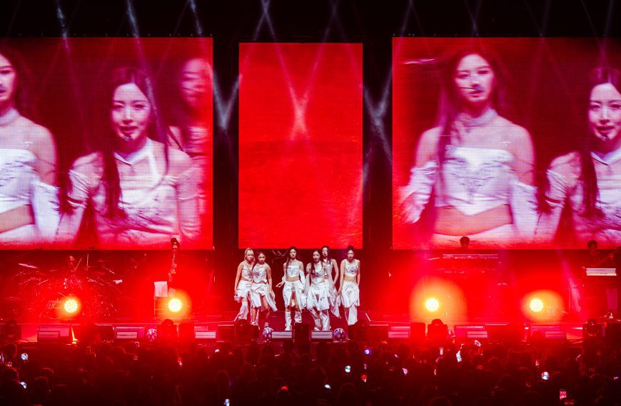 NMIXX Lights Up London with an Electrifying Show