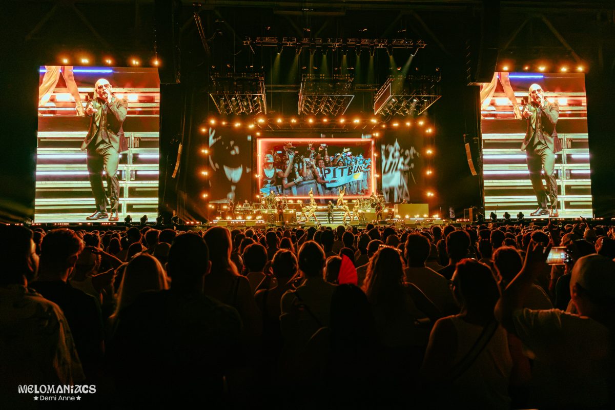 The Gelredome in Arnhem Turned Into a Giant Club for Pitbull