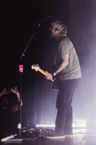 20251019-9makewar-chrisatconcerts-melomaniacs-05