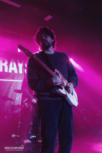 20251113-grayscale-chrisatconcerts-melomaniacs-03