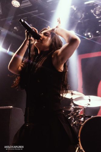 20260312-againstthecurrent-chrisatconcerts-melomaniacs-01