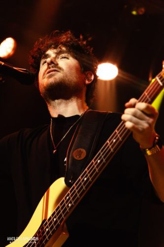 20260312-againstthecurrent-chrisatconcerts-melomaniacs-03