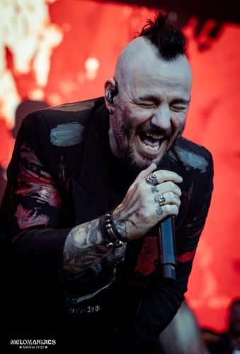 HW26_ThreeDaysGrace (3)