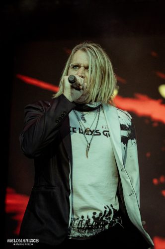 HW26_ThreeDaysGrace (4)