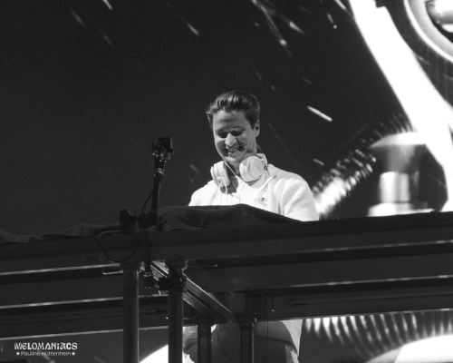 Kygo-Frequency3-150825_9200