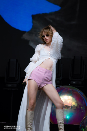 SB25_Suki-Waterhouse_ph_5402