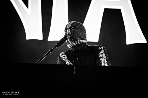 SDG_Kneecap_121125-02