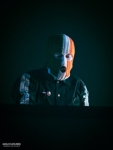 SDG_Kneecap_121125-16