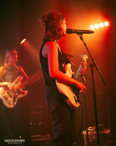 lovehead_19.09.2025_NoraJarach_capturingbyn-2